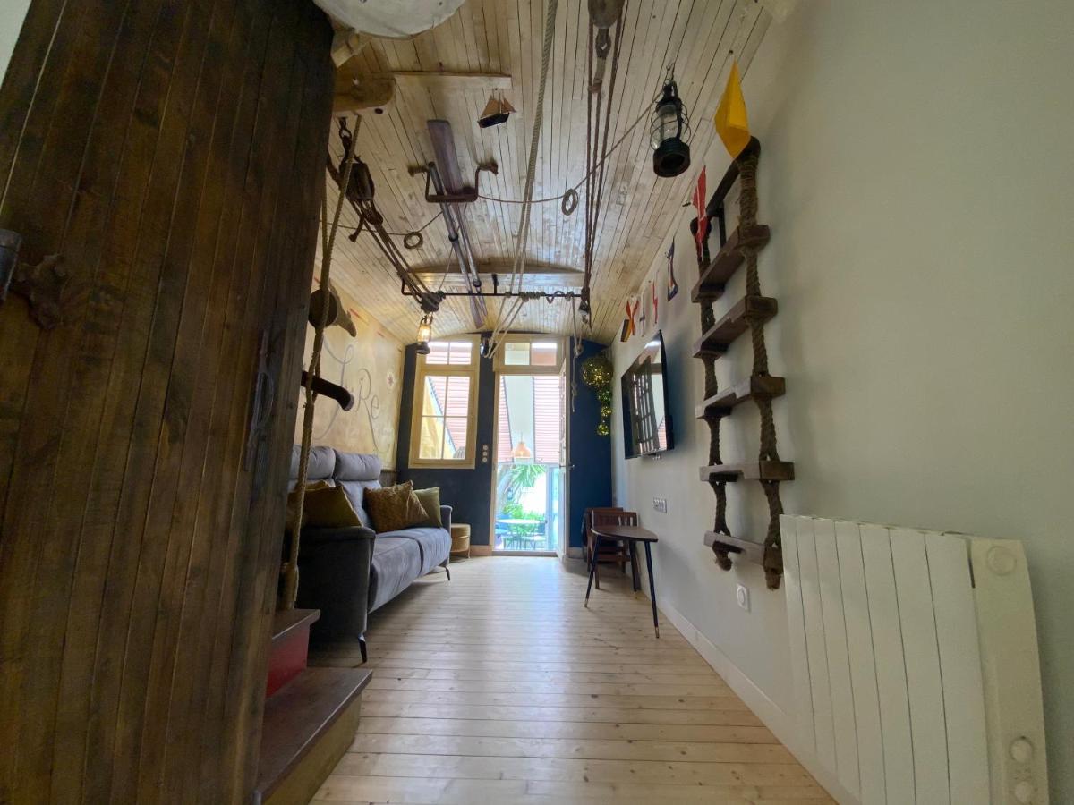 Maison Bord De « le Bateau Ivre » *